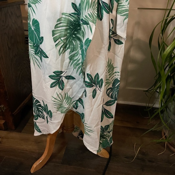 Tropical sundress - Picture 3 of 7